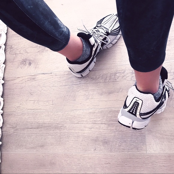 Nike Shoes - Nike sneakers